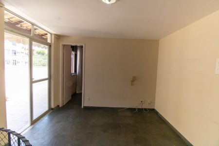 Apartamento à venda com 129m², 3 quartos e 2 vagas Apartamento à venda com 129m², 3 quartos e 2 vagasCorredor