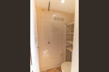 Apartamento à venda com 129m², 3 quartos e 2 vagas Apartamento à venda com 129m², 3 quartos e 2 vagasBanheiro de serviço