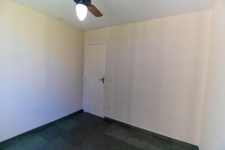 Apartamento à venda com 129m², 3 quartos e 2 vagas Apartamento à venda com 129m², 3 quartos e 2 vagasQuarto 1