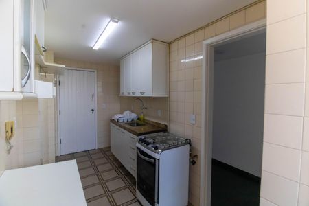 Apartamento à venda com 129m², 3 quartos e 2 vagasCozinha e Área de Serviço