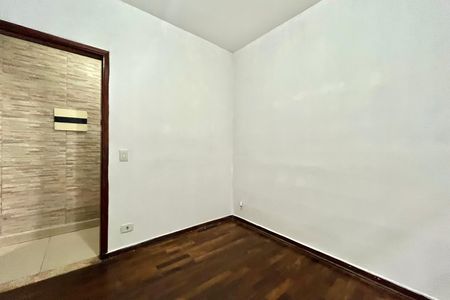 Quarto de casa para alugar com 2 quartos, 120m² em Jardim Oriental, São Paulo