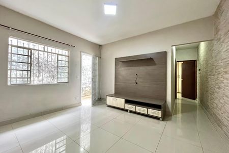Sala de casa para alugar com 2 quartos, 120m² em Jardim Oriental, São Paulo