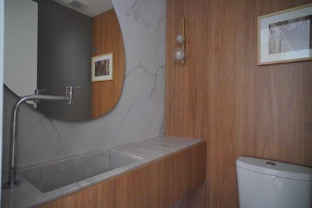 Lavabo de apartamento para alugar com 1 quarto, 42m² em Boa Vista, Porto Alegre
