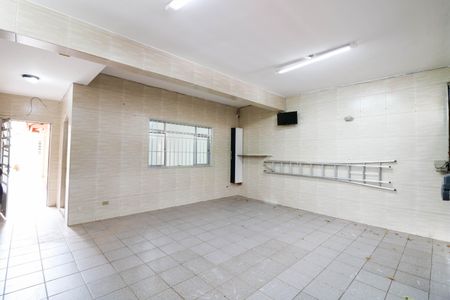 Casa para alugar com 3 quartos, 130m² em Jardim Casablanca, São Paulo