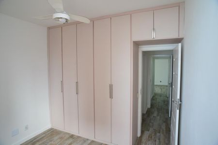 Apartamento para alugar com 156m², 4 quartos e 2 vagas Apartamento para alugar com 156m², 4 quartos e 2 vagasQuarto 2