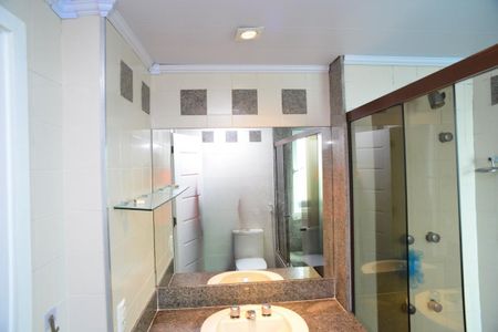 Apartamento para alugar com 156m², 4 quartos e 2 vagas Apartamento para alugar com 156m², 4 quartos e 2 vagasBanheiro Suíte Principal