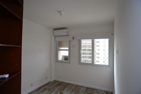 Apartamento para alugar com 156m², 4 quartos e 2 vagas Apartamento para alugar com 156m², 4 quartos e 2 vagasSuíte 2