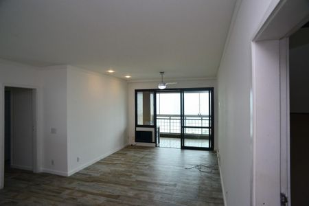 Sala de apartamento para alugar com 4 quartos, 156m² em Barra da Tijuca, Rio de Janeiro