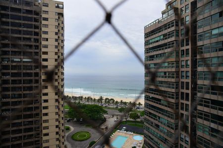 Apartamento para alugar com 156m², 4 quartos e 2 vagas Apartamento para alugar com 156m², 4 quartos e 2 vagasVista do Quarto 2