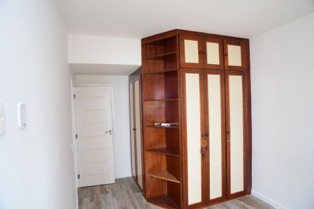 Apartamento para alugar com 156m², 4 quartos e 2 vagas Apartamento para alugar com 156m², 4 quartos e 2 vagasSuíte 2