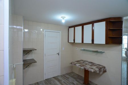 Apartamento para alugar com 156m², 4 quartos e 2 vagas Apartamento para alugar com 156m², 4 quartos e 2 vagasCozinha