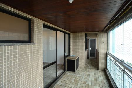 Varanda de apartamento para alugar com 4 quartos, 156m² em Barra da Tijuca, Rio de Janeiro