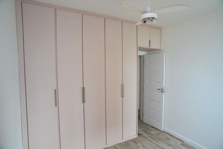 Apartamento para alugar com 156m², 4 quartos e 2 vagas Apartamento para alugar com 156m², 4 quartos e 2 vagasQuarto 2