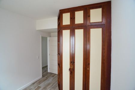 Apartamento para alugar com 156m², 4 quartos e 2 vagas Apartamento para alugar com 156m², 4 quartos e 2 vagasSuíte 2