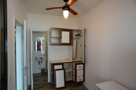 Apartamento para alugar com 156m², 4 quartos e 2 vagas Apartamento para alugar com 156m², 4 quartos e 2 vagasQuarto de Serviço