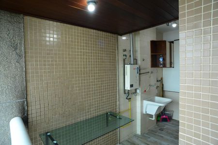 Apartamento para alugar com 156m², 4 quartos e 2 vagas Apartamento para alugar com 156m², 4 quartos e 2 vagasÁrea de Serviço