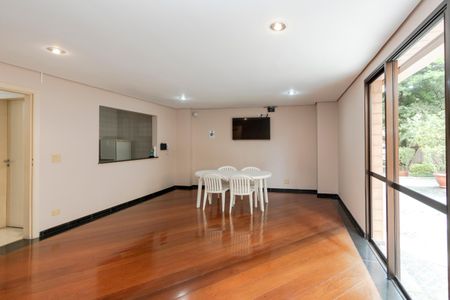 Apartamento à venda com 121m², 3 quartos e 3 vagasSalão de Festas