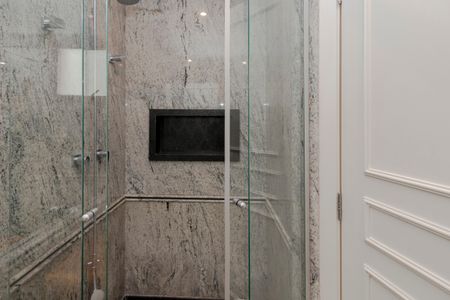 Apartamento à venda com 121m², 3 quartos e 3 vagasBanheiro da Suíte