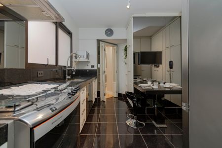 Apartamento à venda com 121m², 3 quartos e 3 vagasCozinha