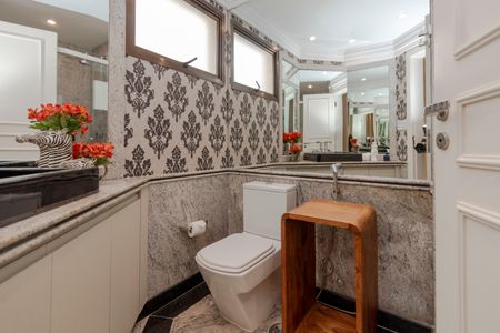 Apartamento à venda com 121m², 3 quartos e 3 vagasBanheiro da Suíte