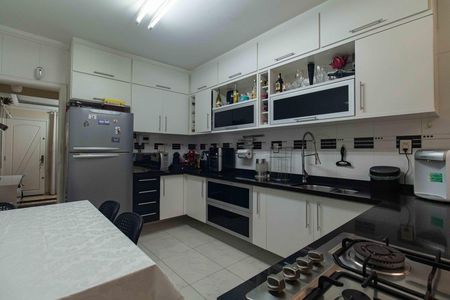 Cozinha de casa para alugar com 3 quartos, 120m² em Vila Dom Pedro I, São Paulo