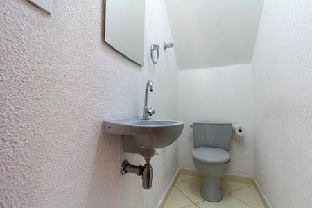 Casa para alugar com 75m², 3 quartos e 2 vagasLavabo