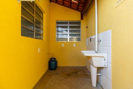 Casa para alugar com 75m², 3 quartos e 2 vagasÁrea de Serviço