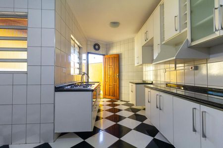 Casa para alugar com 75m², 3 quartos e 2 vagasCozinha