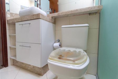 Casa para alugar com 75m², 3 quartos e 2 vagasBanheiro