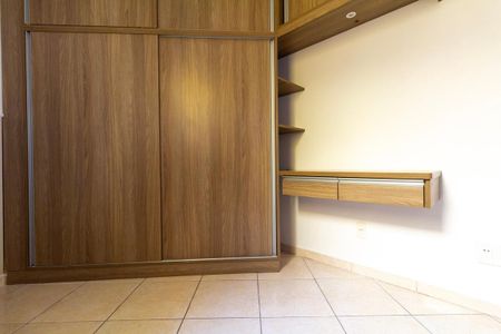 Casa para alugar com 75m², 3 quartos e 2 vagasQuarto 3