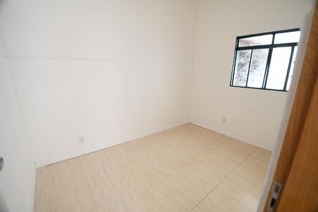 Casa para alugar com 80m², 2 quartos e 2 vagasQuarto 1
