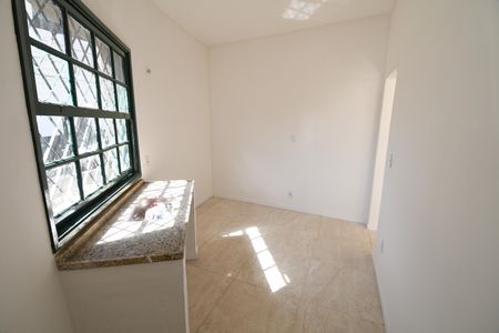 Casa para alugar com 80m², 2 quartos e 2 vagasCozinha