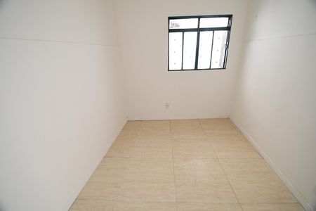 Casa para alugar com 80m², 2 quartos e 2 vagasQuarto 1