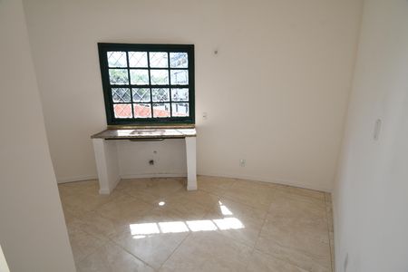 Casa para alugar com 80m², 2 quartos e 2 vagasCozinha