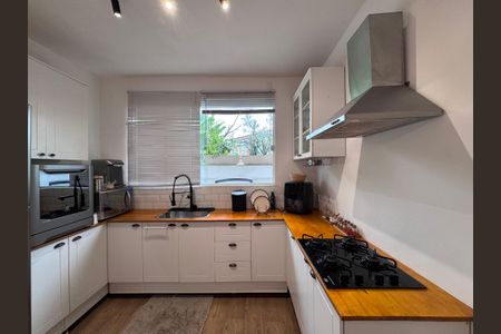 Casa de condomínio para alugar com 55m², 2 quartos e 2 vagas Casa de condomínio para alugar com 55m², 2 quartos e 2 vagasCozinha