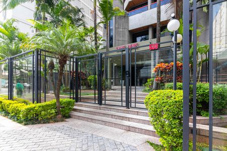 Apartamento para alugar com 47m², 1 quarto e 1 vagaFachada