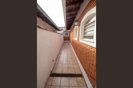 Casa para alugar com 200m², 3 quartos e 3 vagasCORREDOR LATERAL