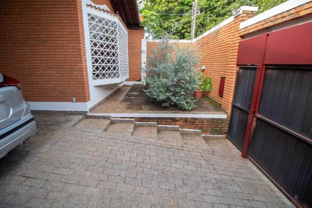 Casa para alugar com 200m², 3 quartos e 3 vagasÁREA EXTERNA  FRENTE