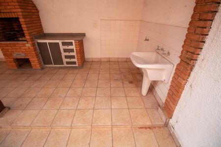 Casa para alugar com 200m², 3 quartos e 3 vagasAREA DE SERVIÇO