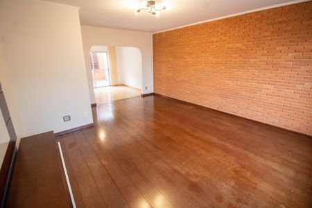 Casa para alugar com 200m², 3 quartos e 3 vagasSALA DE ESTAR