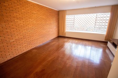 Casa para alugar com 200m², 3 quartos e 3 vagasSALA DE ESTAR