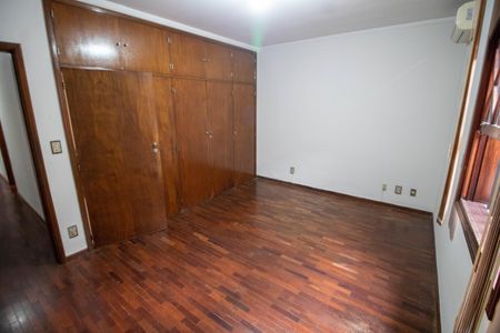 Casa para alugar com 200m², 3 quartos e 3 vagasSUITE