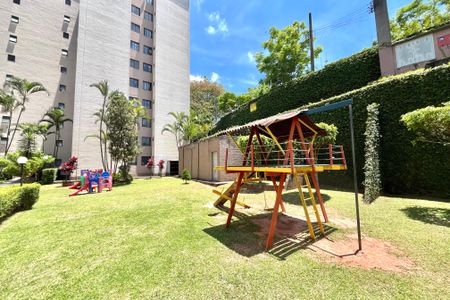 Apartamento à venda com 51m², 2 quartos e 1 vaga Apartamento à venda com 51m², 2 quartos e 1 vagaÁrea comum - Playground