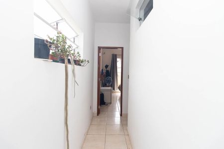 Casa à venda com 214m², 3 quartos e 2 vagas Casa à venda com 214m², 3 quartos e 2 vagasCorredor dos Quartos