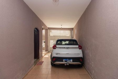 Casa à venda com 214m², 3 quartos e 2 vagas Casa à venda com 214m², 3 quartos e 2 vagasGaragem