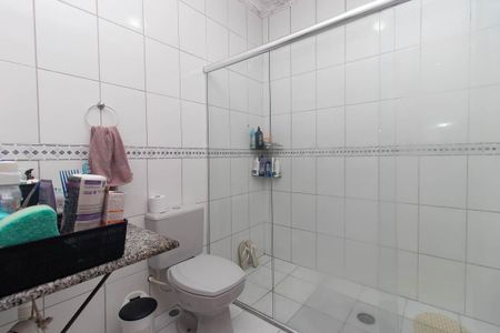 Casa à venda com 214m², 3 quartos e 2 vagas Casa à venda com 214m², 3 quartos e 2 vagasBanheiro Social