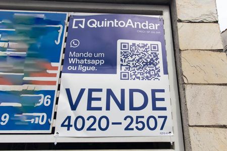 Casa à venda com 214m², 3 quartos e 2 vagas Casa à venda com 214m², 3 quartos e 2 vagasPlaca