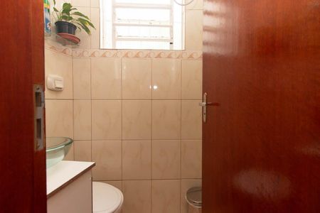 Casa à venda com 214m², 3 quartos e 2 vagas Casa à venda com 214m², 3 quartos e 2 vagasLavabo