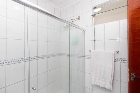 Casa à venda com 214m², 3 quartos e 2 vagas Casa à venda com 214m², 3 quartos e 2 vagasBanheiro Social