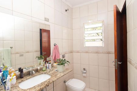 Casa à venda com 214m², 3 quartos e 2 vagas Casa à venda com 214m², 3 quartos e 2 vagasBanheiro da Suíte